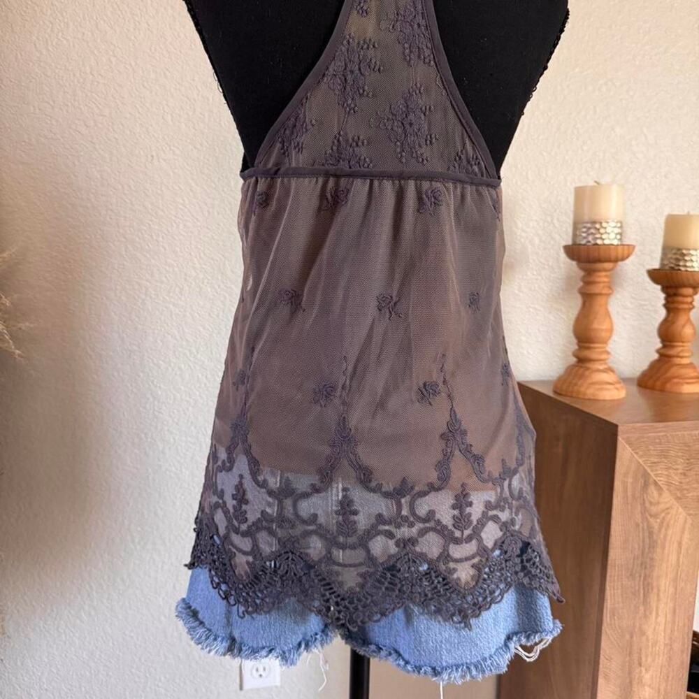 BKE Boutique Mesh Beaded Embroidered Lace Cami Tank Top Gray Y2K Size XS